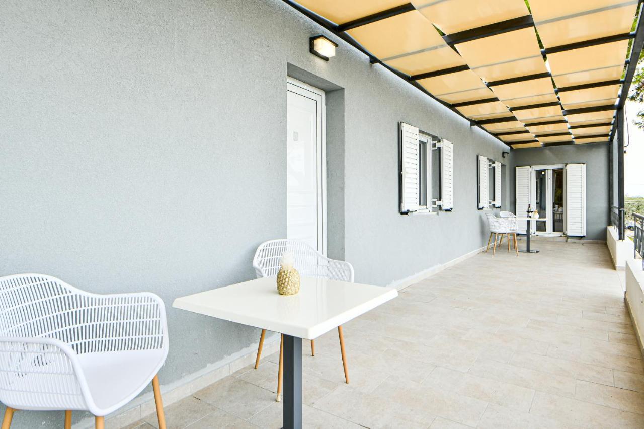Koukounari Luxury Apartments Vathi  Exterior photo
